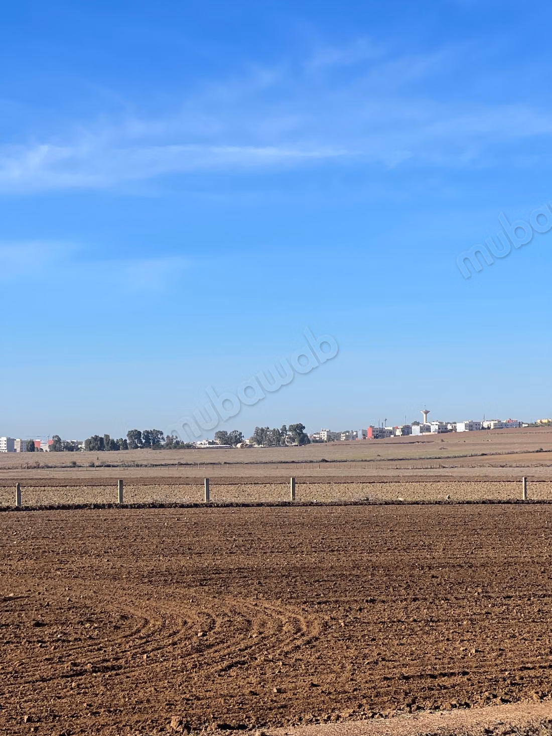 Terrain à vendre à Les Chenes. Superficie de 100000 m²