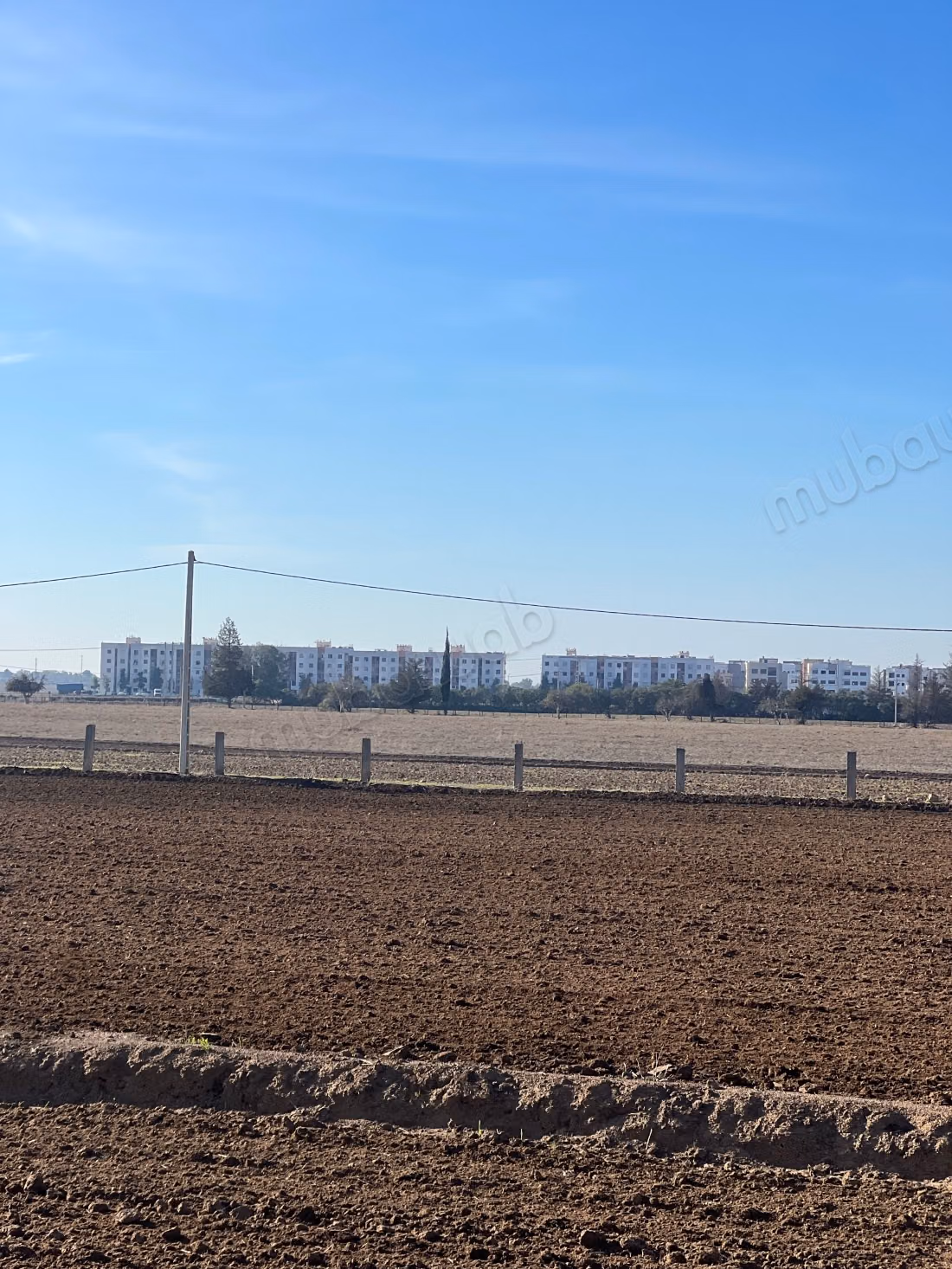 Terrain à vendre à Les Chenes. Superficie de 100000 m²