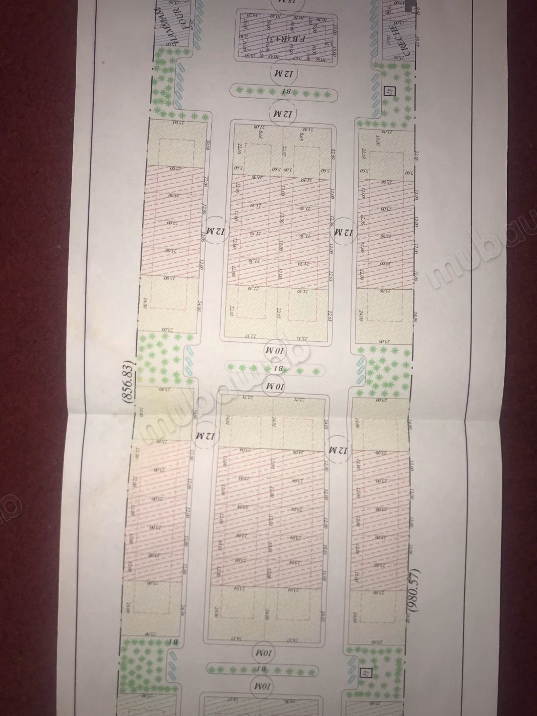 Terrain à vendre à Les Chenes. Superficie de 100000 m²
