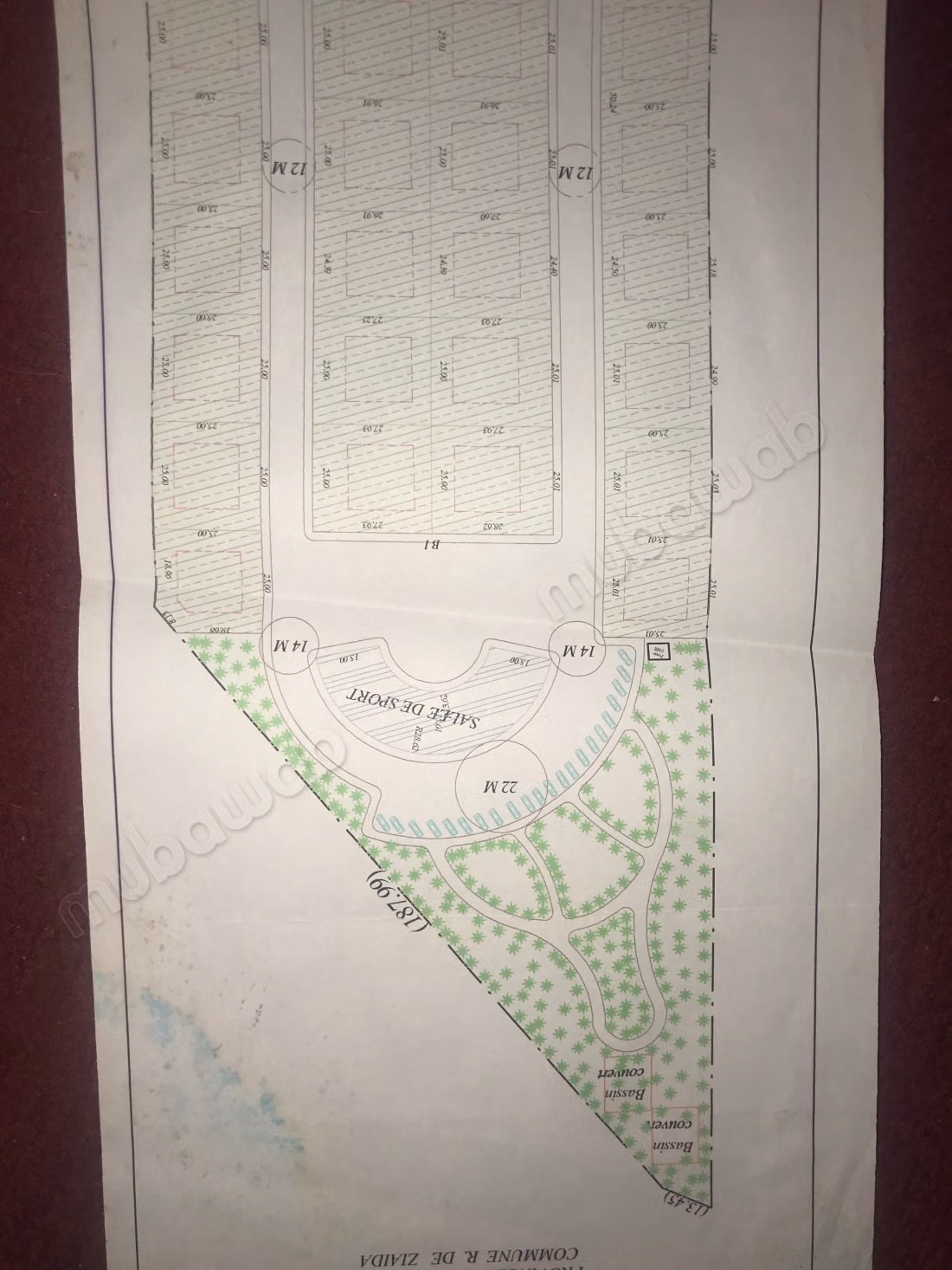 Terrain à vendre à Les Chenes. Superficie de 100000 m²