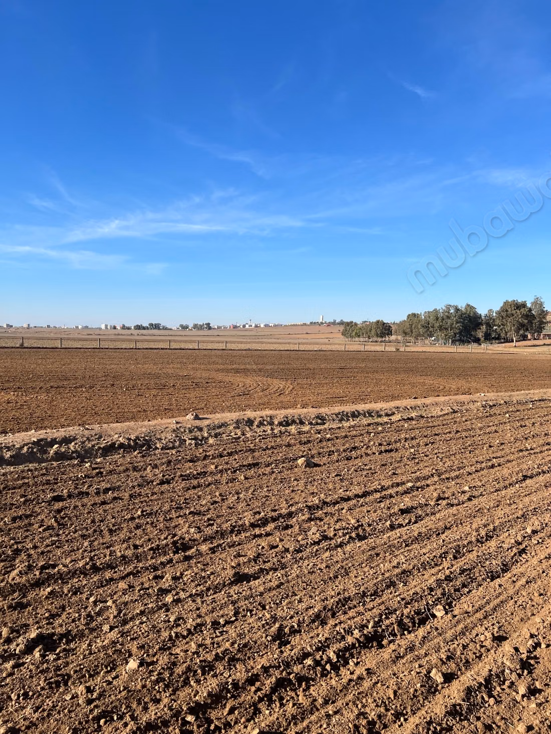 Terrain à vendre à Les Chenes. Superficie de 100000 m²