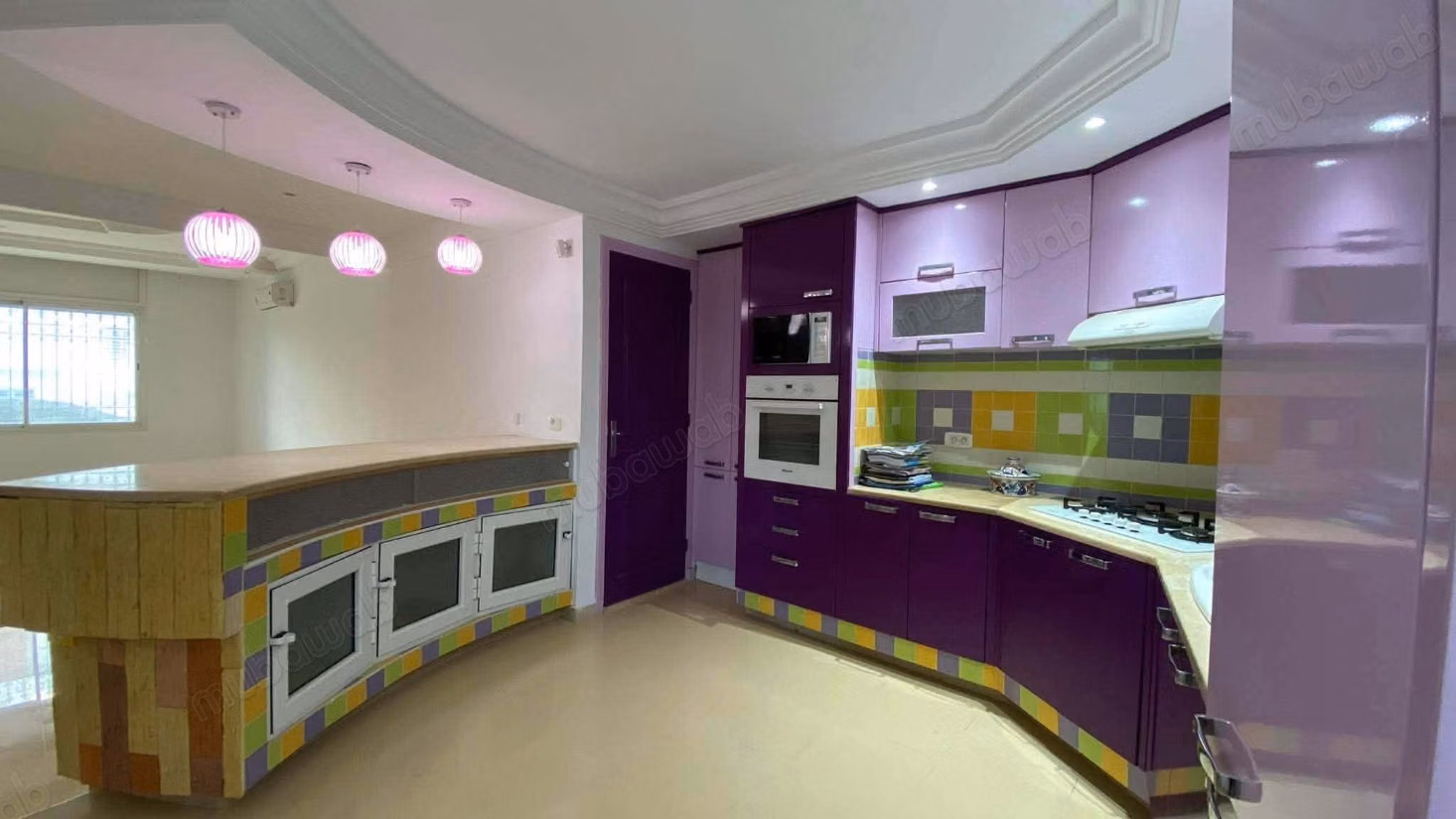Somptueuse villa à vendre. 2 belles chambres. Double vitrage et porte blindée