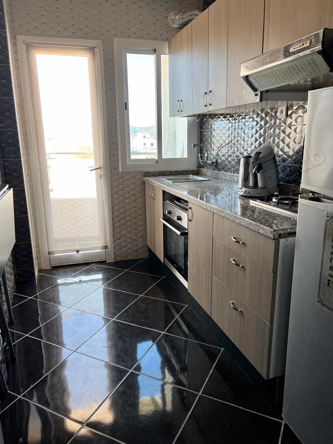 Beautiful apartment for sale in Martil. 2 beautiful bedrooms. Elevator and terrace
