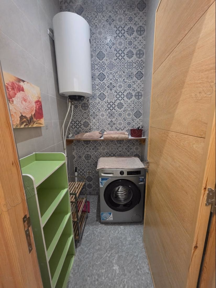 Louez cet appartement à targa. 
2 chambres agréables. 
Bien meublé