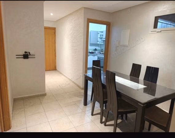 Appartements à louer à Mhamid. 2 belles chambres. Système de parabole et résidence sécurisée