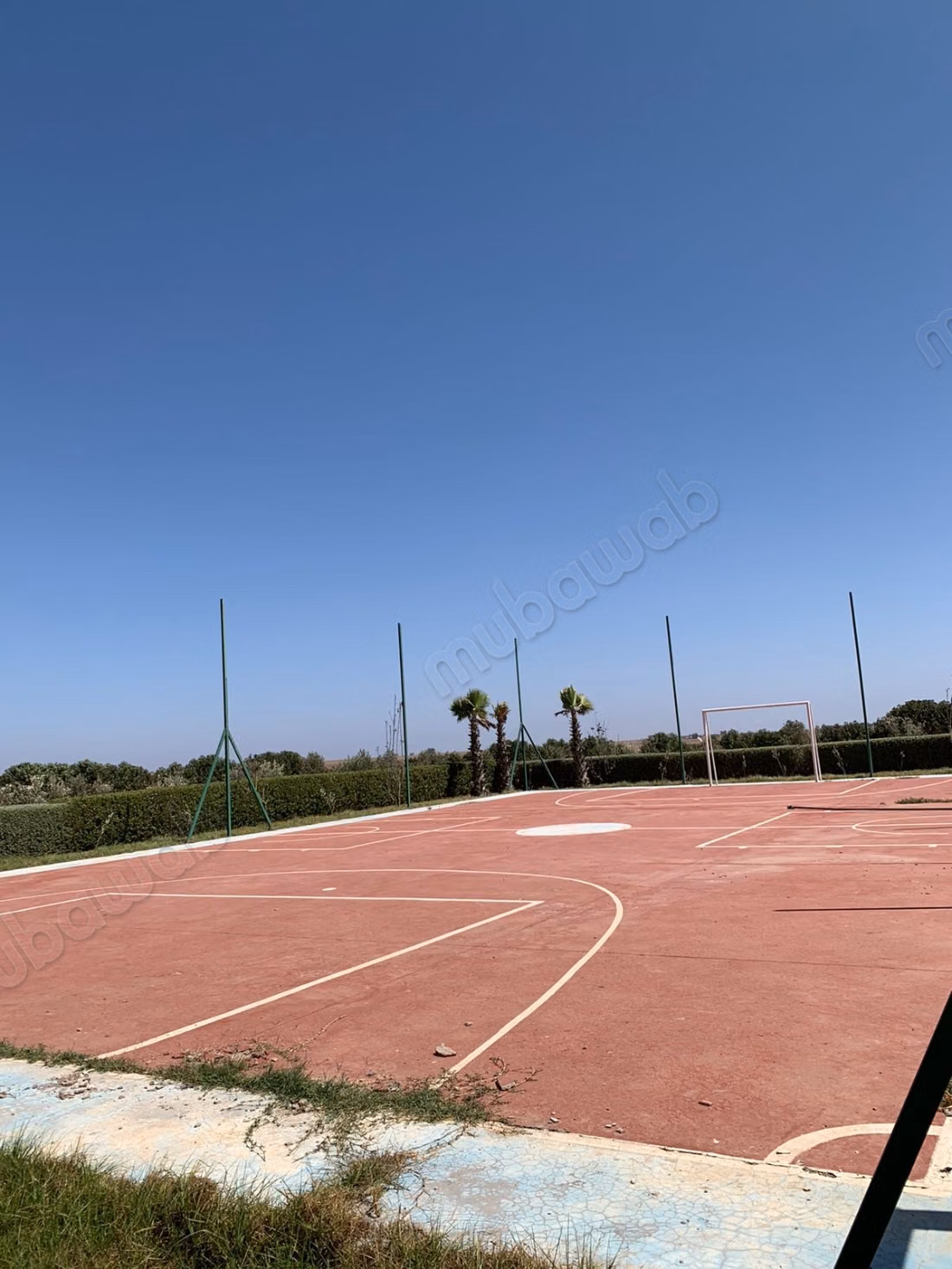 Fattoria piacevole in vendita a Bir Jdid. Superficie totale 78000 m². Posti auto