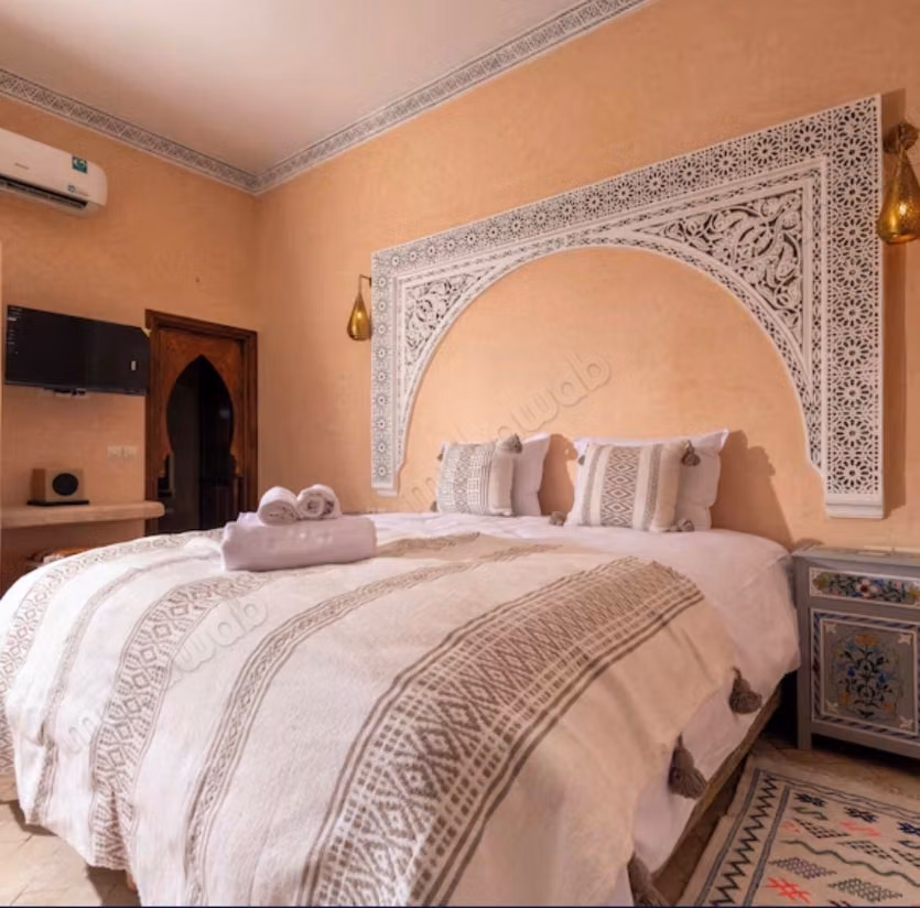 Beautiful Turn Key Guesthouse for Sale 
Kasbah 
1.4 million Euro Negotiable