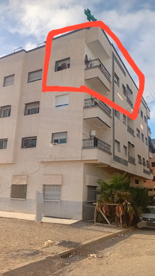 Sale of a beautiful apartment in Ain Aouda. Area 79 m². Reinforced door and secure residence