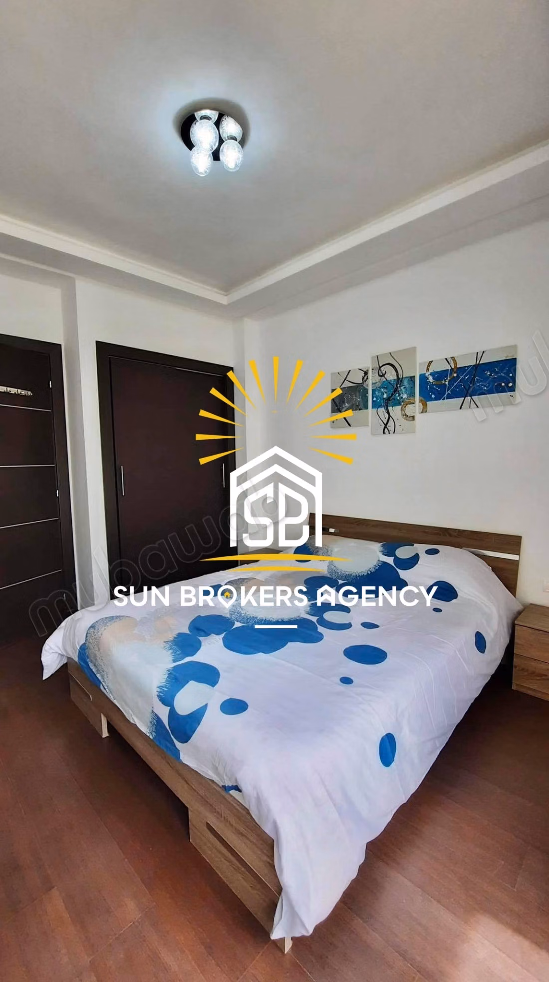Louez cet appartement à Bourgogne Ouest.
Superficie 125 m².
Meublé