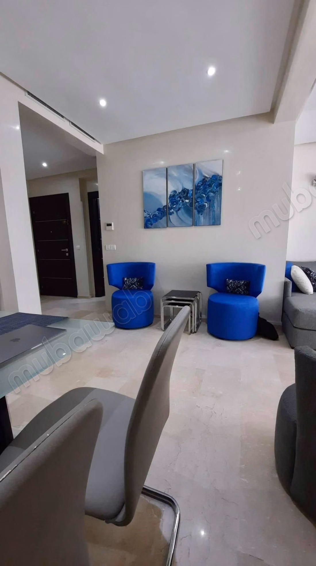 Louez cet appartement à Bourgogne Ouest.
Superficie 125 m².
Meublé