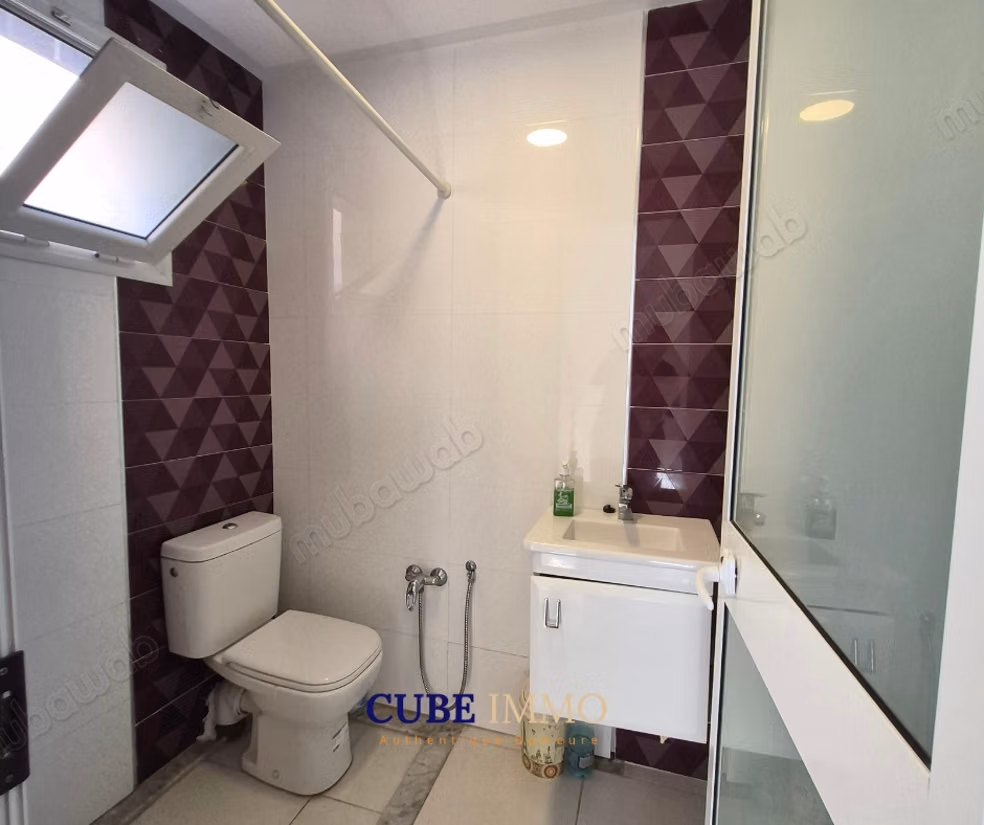 Triplex meublé spacieux et indépendant