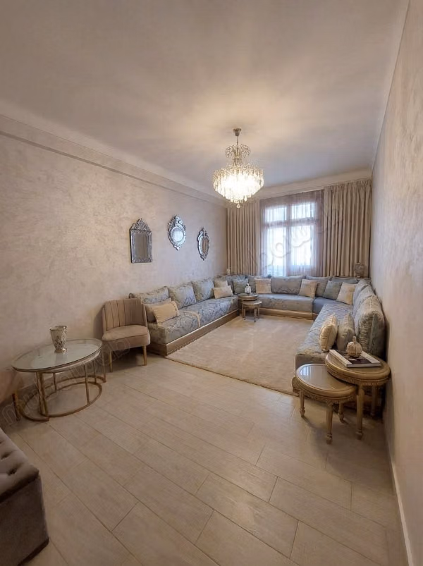 Bel apartamento en venta en Anfa. 5 cómodas habitaciones