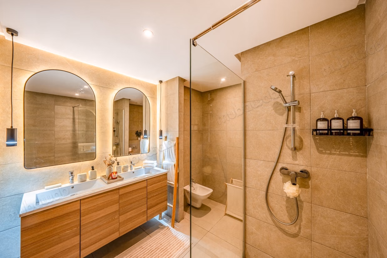 Apartamento Familiar Guéliz – Piscina y área de juegos