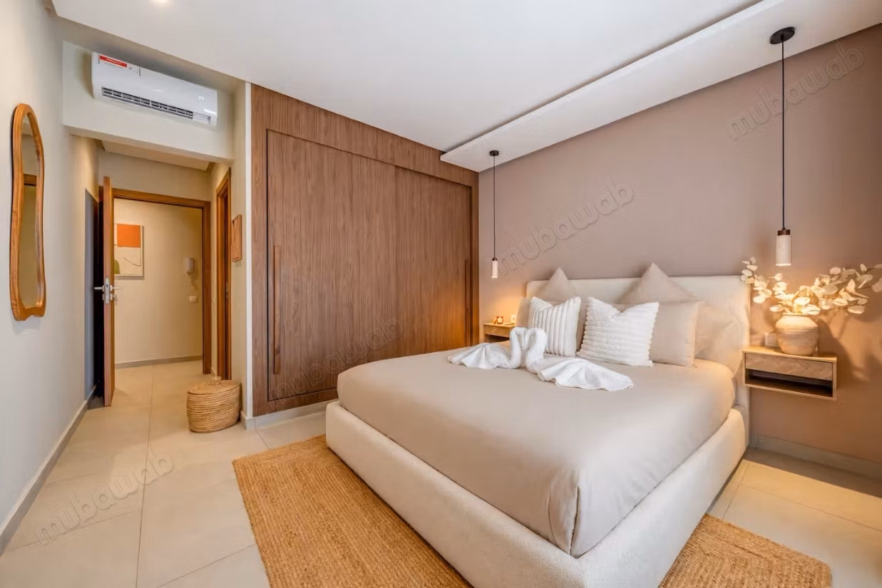 Apartamento Familiar Guéliz – Piscina y área de juegos