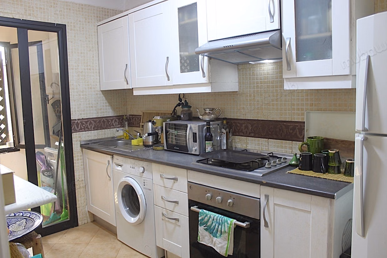 Appartement dans une jolie résidence avec piscine
