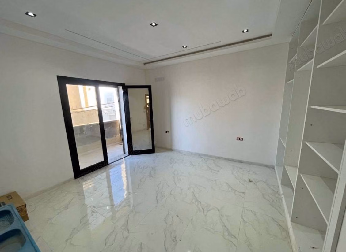 A vendre S2 NEUF Hammamet centre – Ascenseur
