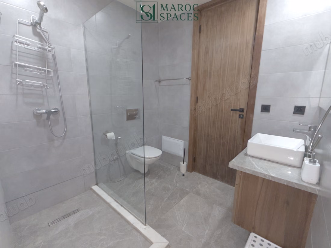 À louer, appartement de 3 chambres, CFC, un cas CFC 005