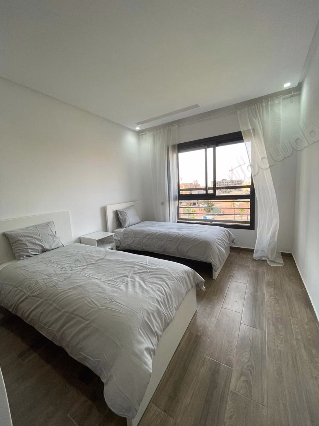 À LOUER – Bel appartement moderne avec terrasse