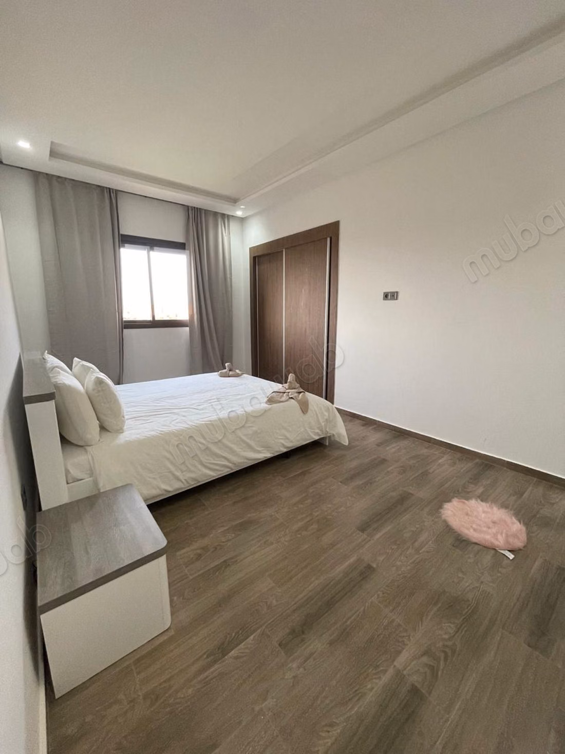 À LOUER – Bel appartement moderne avec terrasse