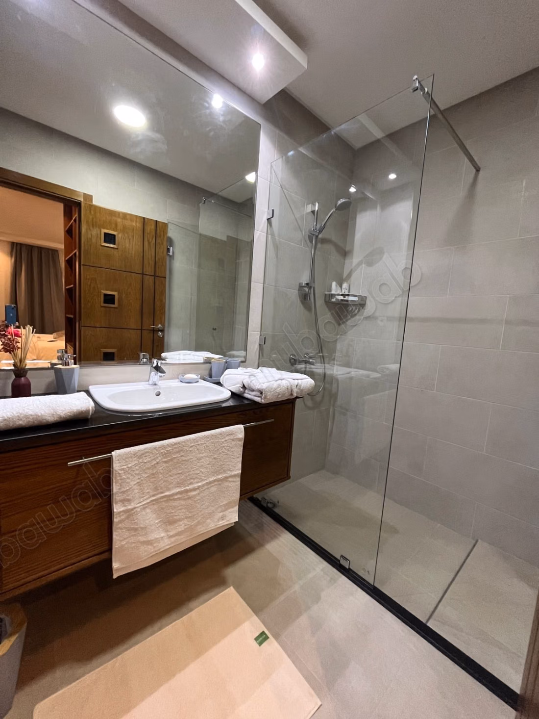 Edificio de lujo en venta con un retorno garantizado del 6% cerca de Rabat