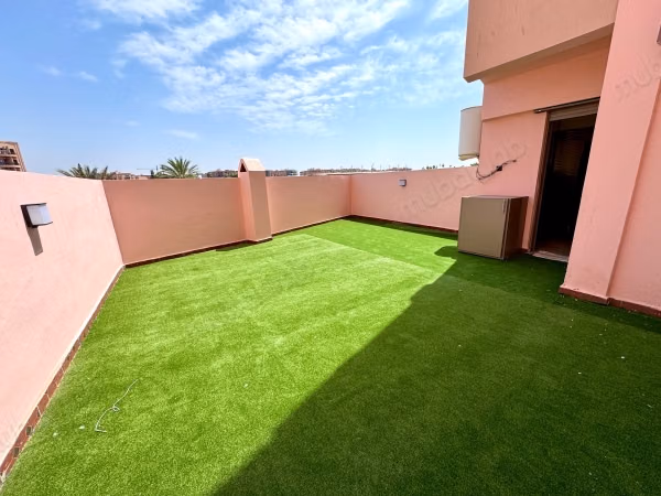 Superbe apartamento en alquiler en Camp Al Ghoul. 2 habitaciones. Puerta blindada, seguridad