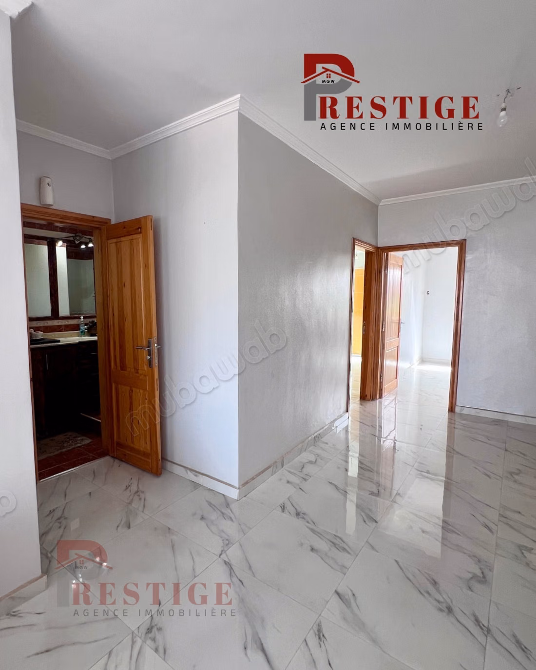 Stupendo appartamento in vendita a El Mansouria. 2 belle camere. Piscina e servizio di portineria.