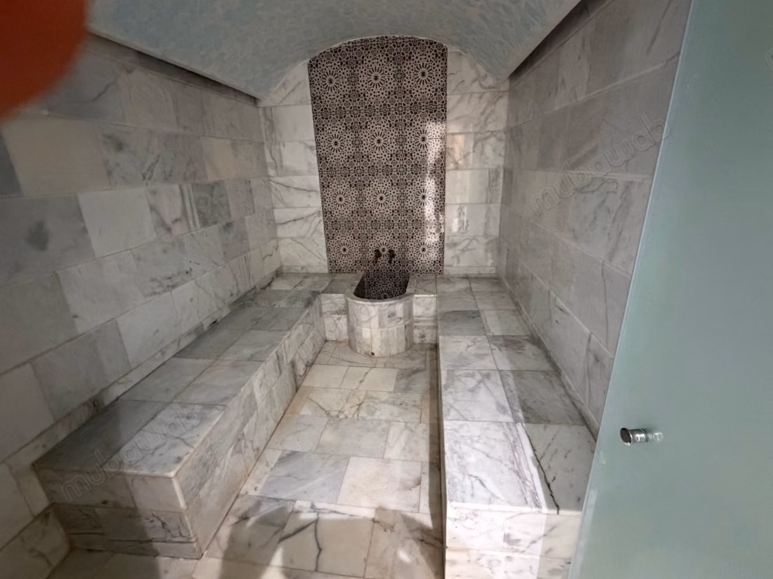 Magnificent villa for sale in Harhoura. 8 rooms. Well furnished