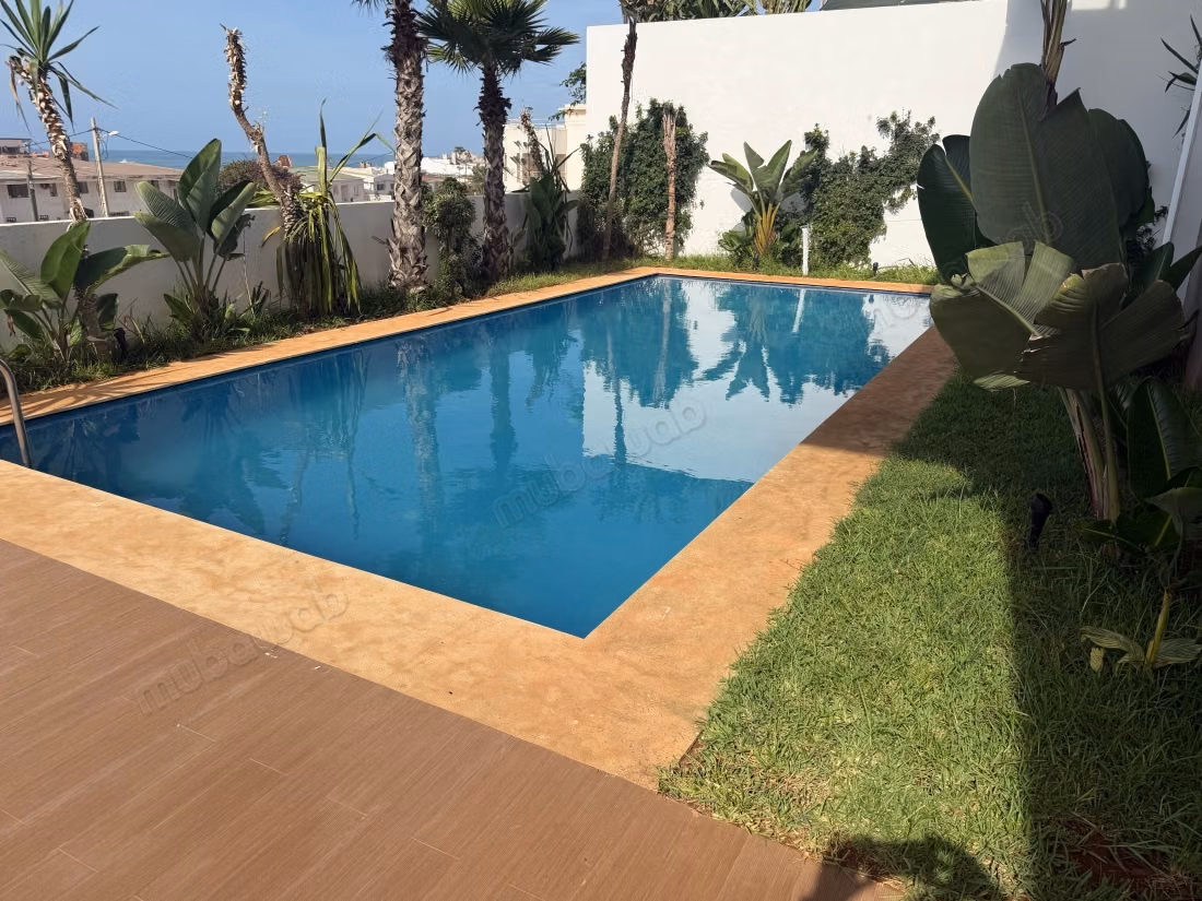 Magnificent villa for sale in Harhoura. 8 rooms. Well furnished