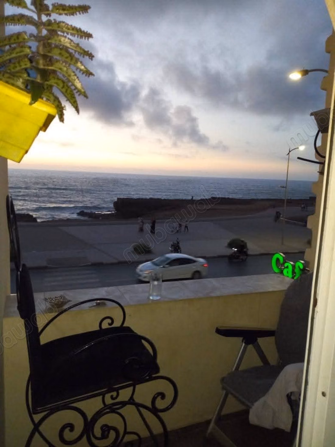 Superbe appartement à vendre à Ouled Moussa. 2 grandes pièces. Bien meublé