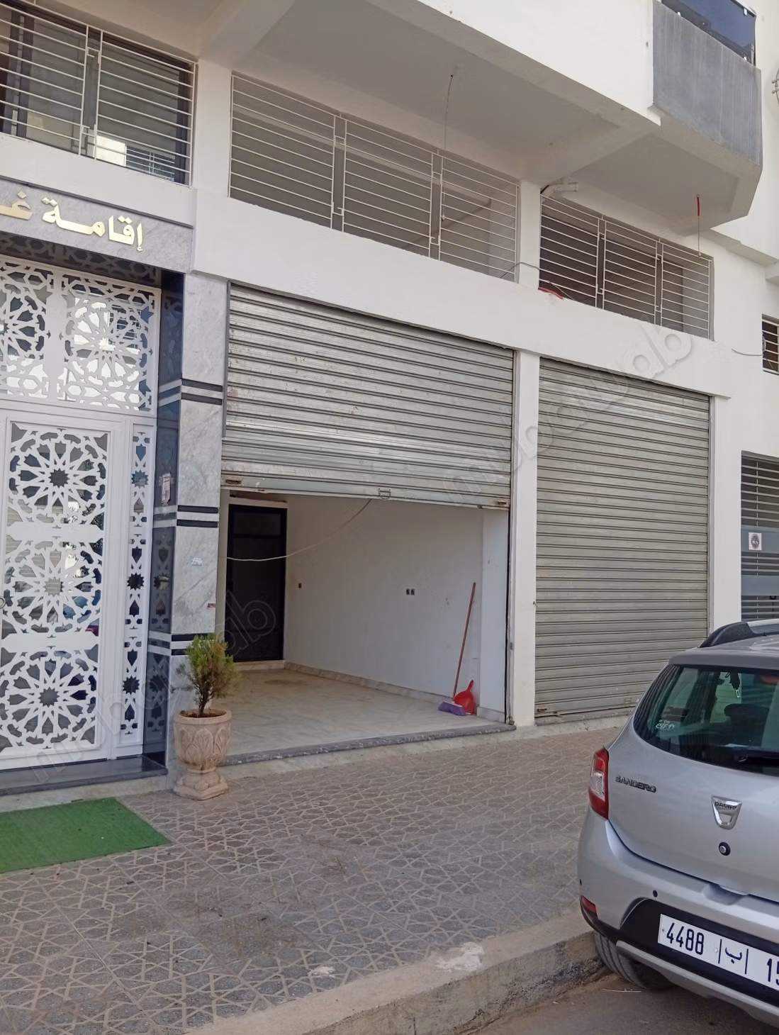 Commercial space for rent on Ain Chkaf Road