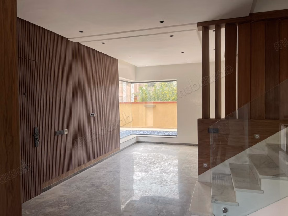 Villa neuve 4 chambres avec piscine – Rte Amizmiz
