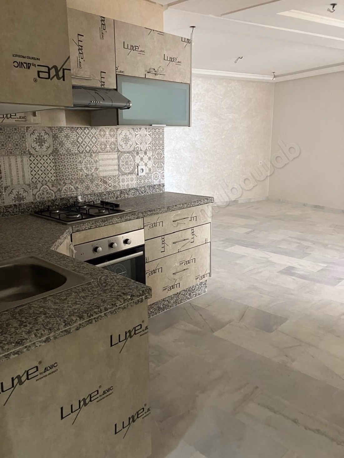 Studio Neuf 60 m² Val fleurie avec parking titre