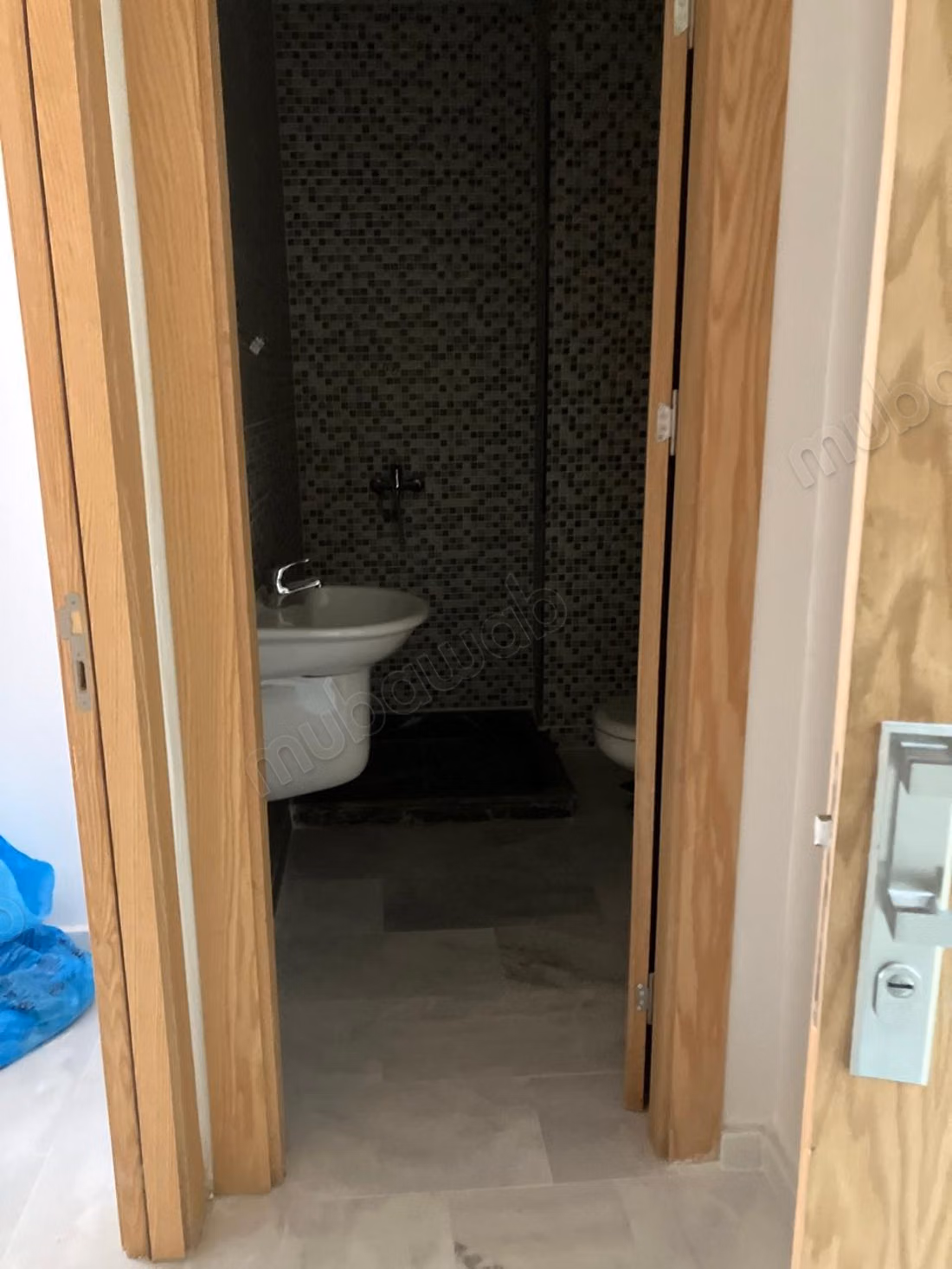 Studio Neuf 60 m² Val fleurie avec parking titre