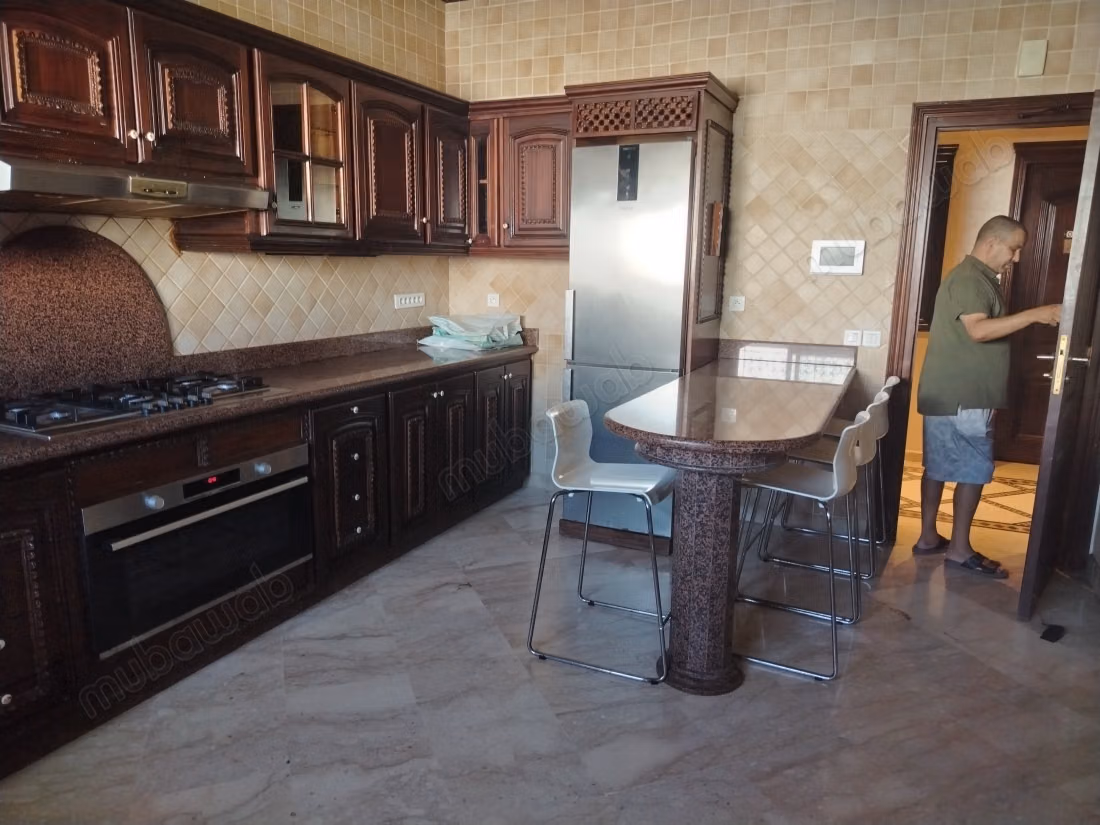 Magnificent villa for sale in Souissi, 2000 m²