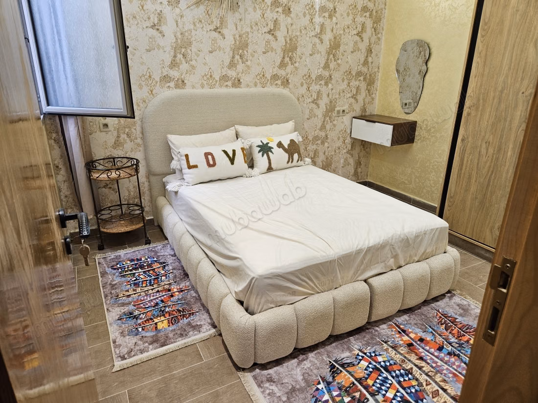 Appartement de vacances à louer à Azrou. 1 Pièce. Antenne parabolique et Porte blindée