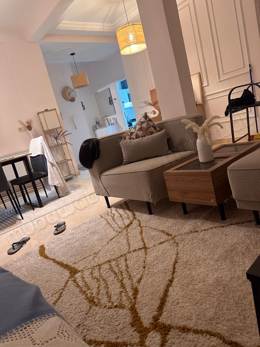 Bel appartement à vendre dans le quartier d'Al-Naseem. Superficie totale 96 m². Terrasse lumineuse