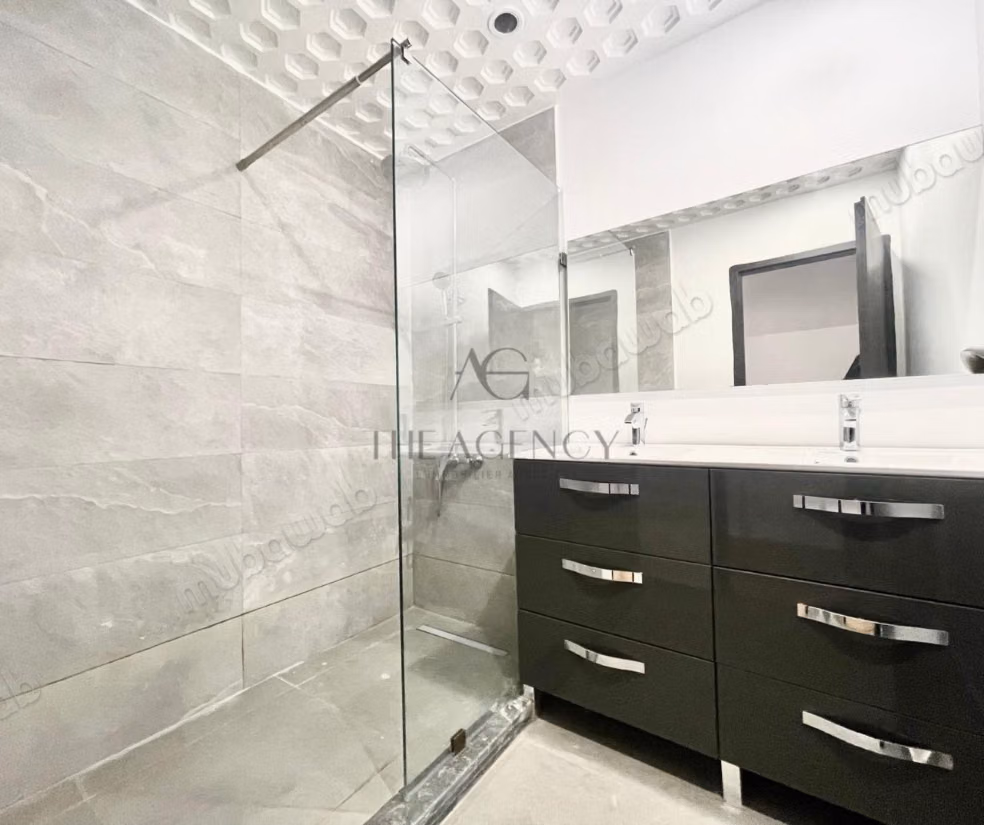 Maarif Muy Bonita Oficina en Venta