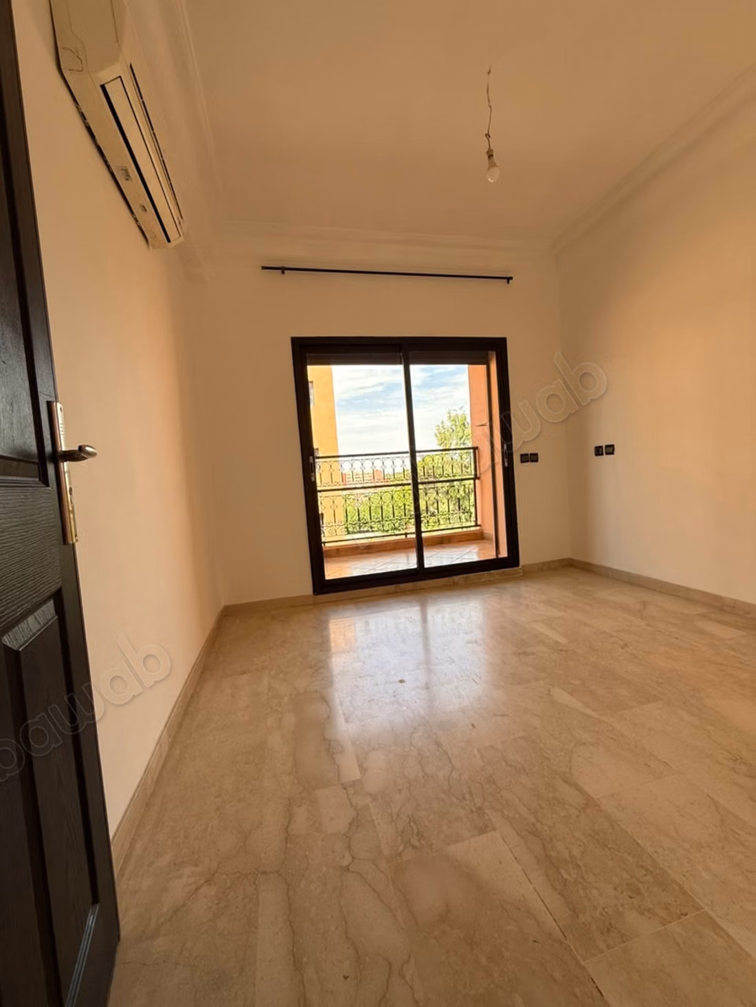 Bonito apartamento vacío en alquiler en Gueliz