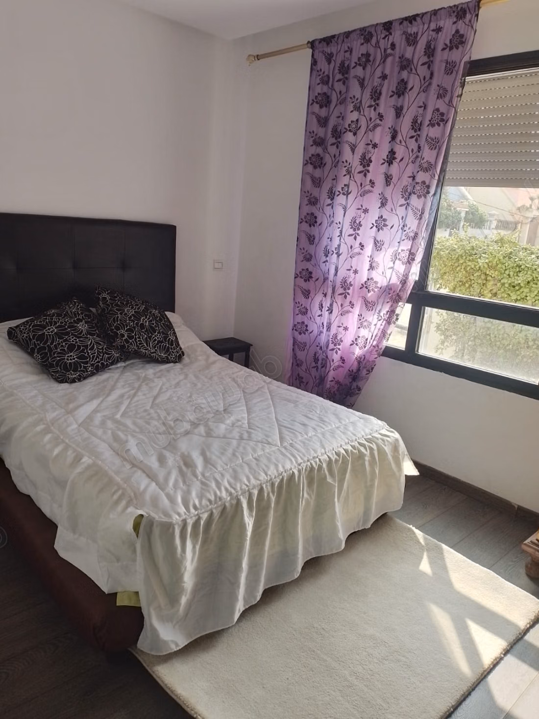 Beautiful apartment for sale in Dar Bouazza. 2 beautiful bedrooms. Well furnished