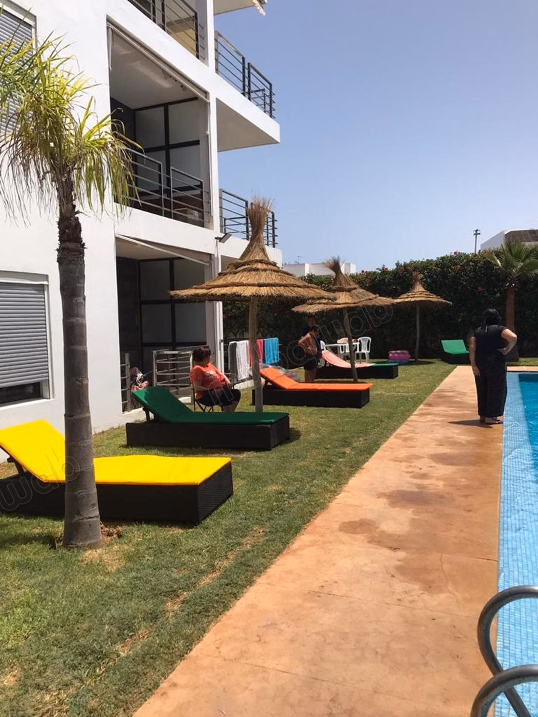 Beautiful apartment for sale in Dar Bouazza. 2 beautiful bedrooms. Well furnished