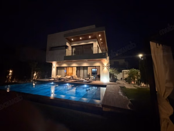 4 Bedroom Villa