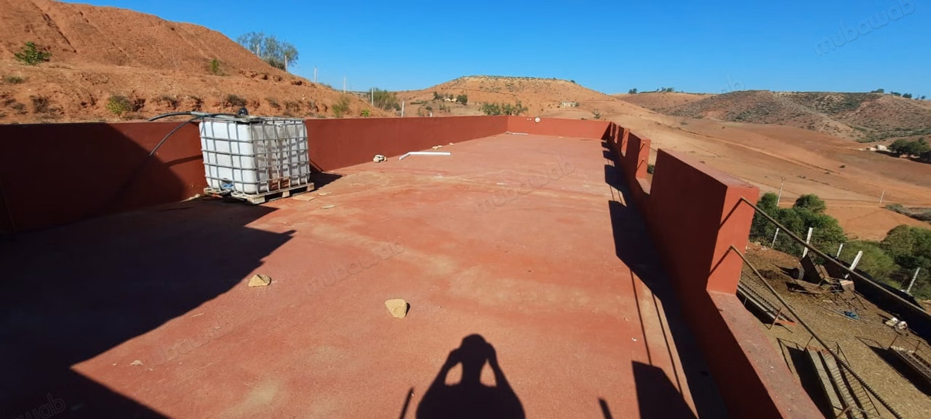 Finca en venta en Golf de Benslimane. Superficie de 438 m². Garaje