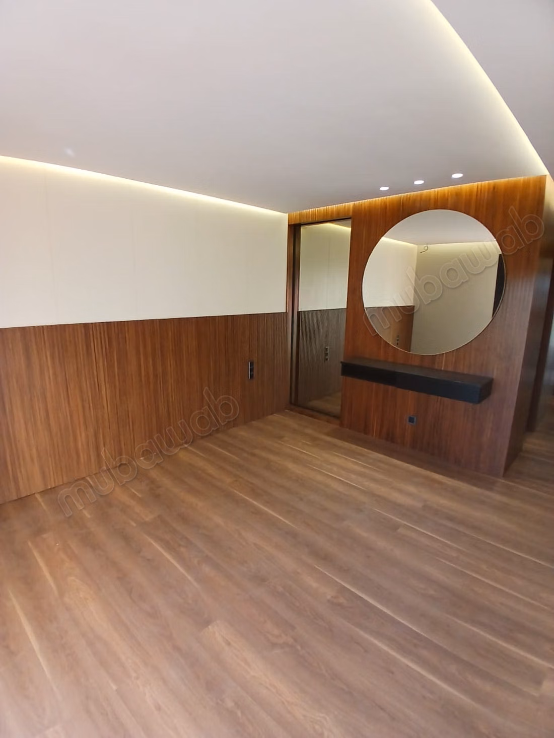 Superbe appartement à louer à Souissi. 
Surface de 170 m². 
Cheminée, piscine