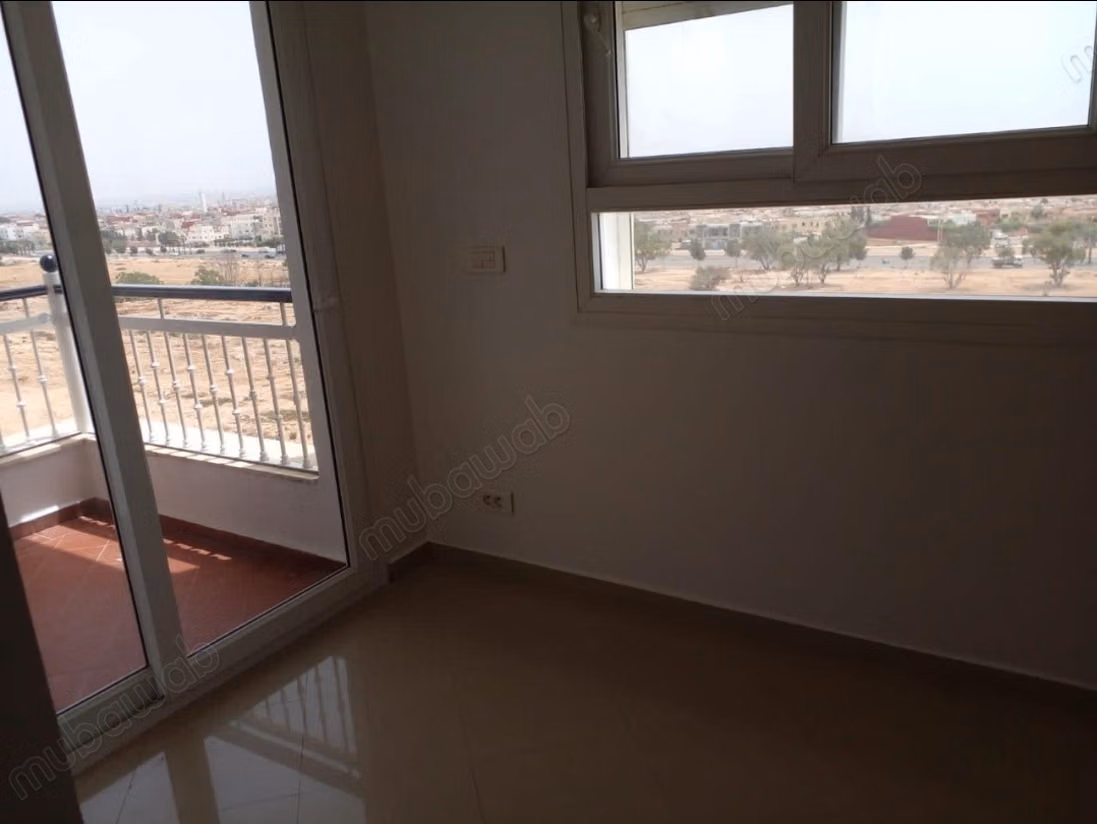 Mooi appartement te koop in Hay Mohammadi. Totale oppervlakte 92 m². Satellietschotel, beveiligd gebouw