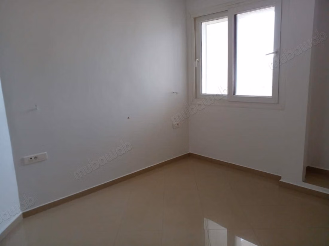 Mooie appartement te koop in de Mohammedi-buurt. 2 uitstekende kamers. Lift