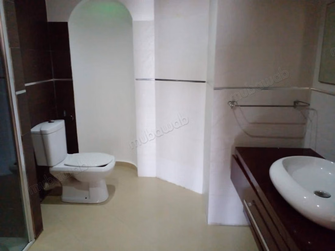 Mooie appartement te koop in de Mohammedi-buurt. 2 uitstekende kamers. Lift