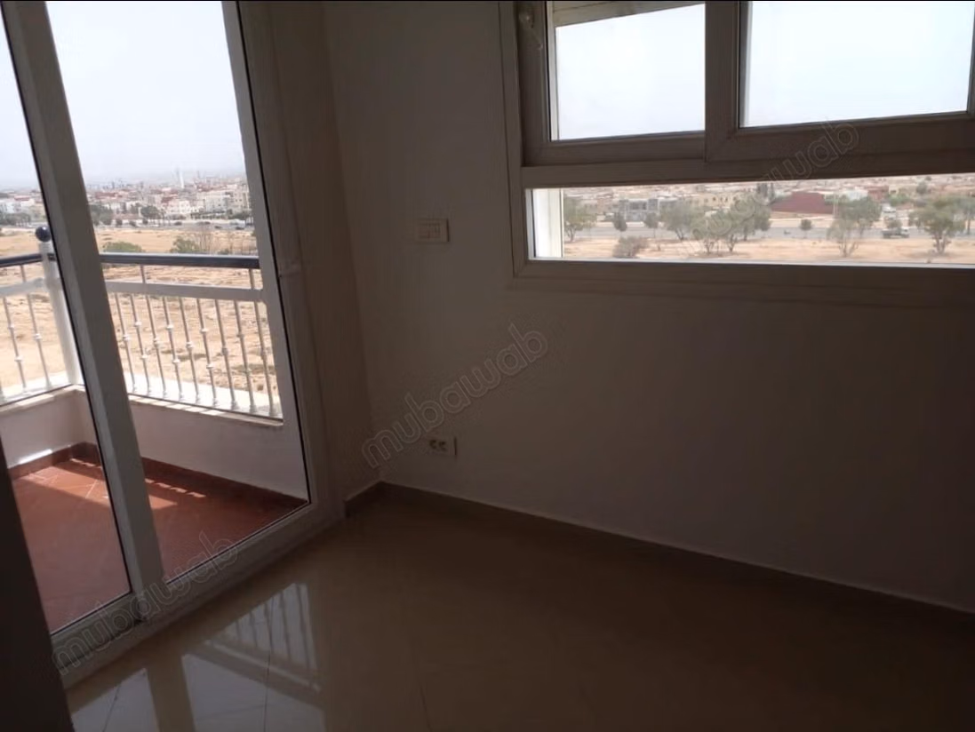 Mooie appartement te koop in de Mohammedi-buurt. 2 uitstekende kamers. Lift