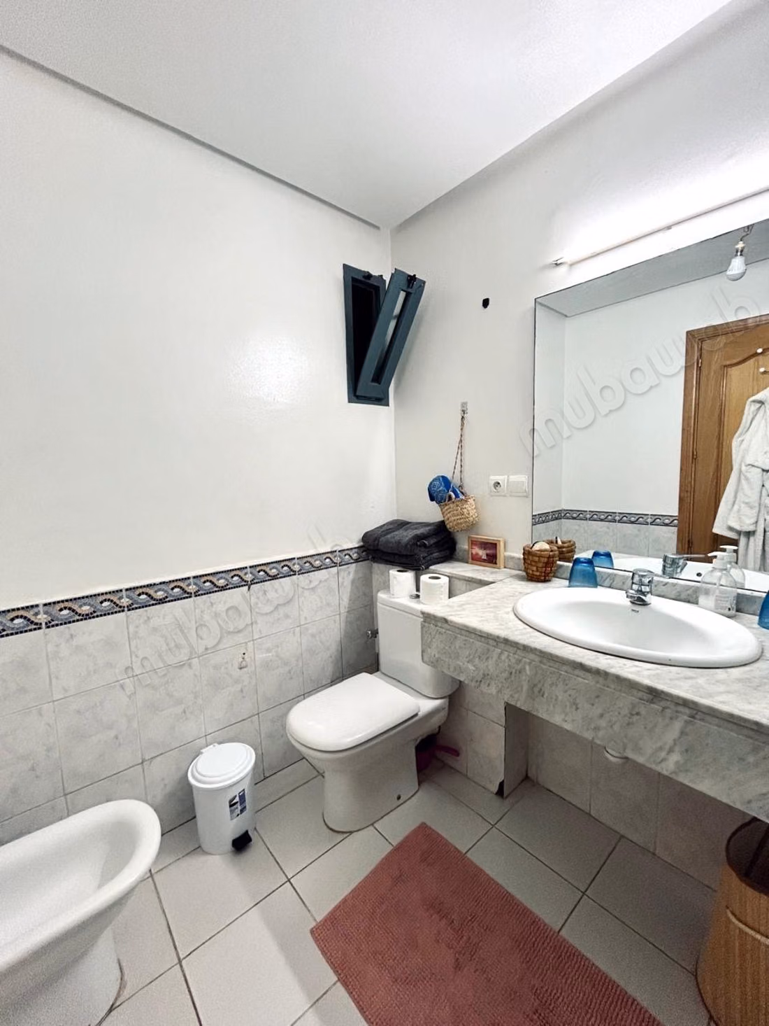 Apartment for sale in Guéliz. 3 rooms. Typical Moroccan living room, secure residence