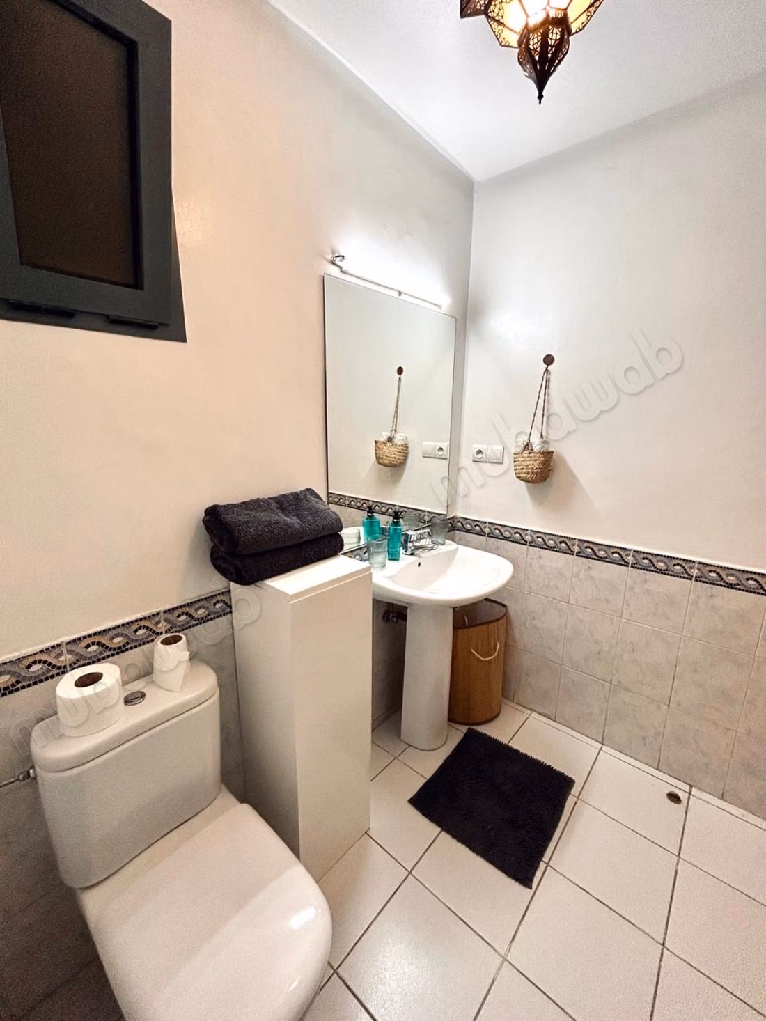 Apartment for sale in Guéliz. 3 rooms. Typical Moroccan living room, secure residence
