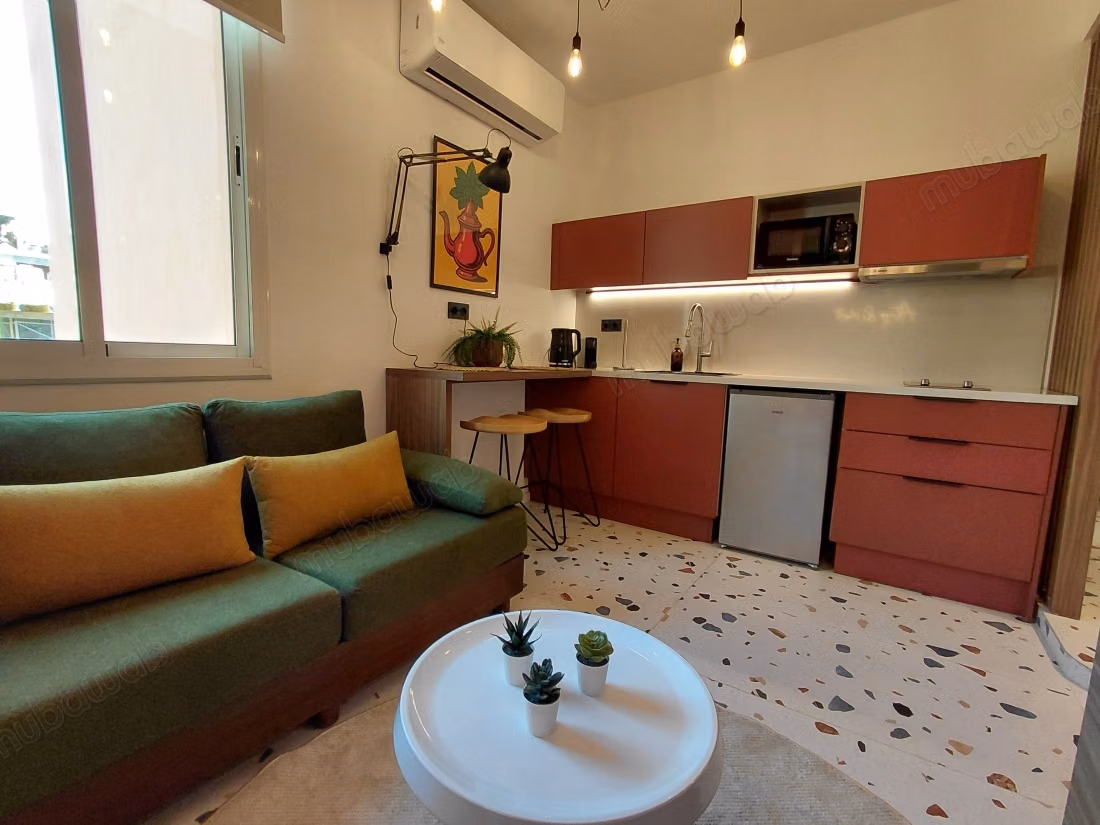 2 studios à l'européene, rénovés et meublés à vendre extension gueliz Marrakech